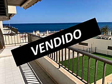  Venta de piso con piscina y terraza en Aguadulce (Roquetas de Mar)